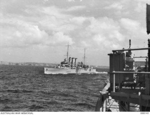 Photo taken from the Australian War Memorial Collection. By Parer, Damien Peter. ID: 000141